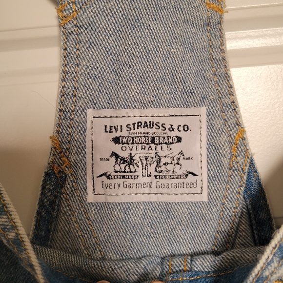 Levi's Utility Short Overalls - Picture 6 of 7
